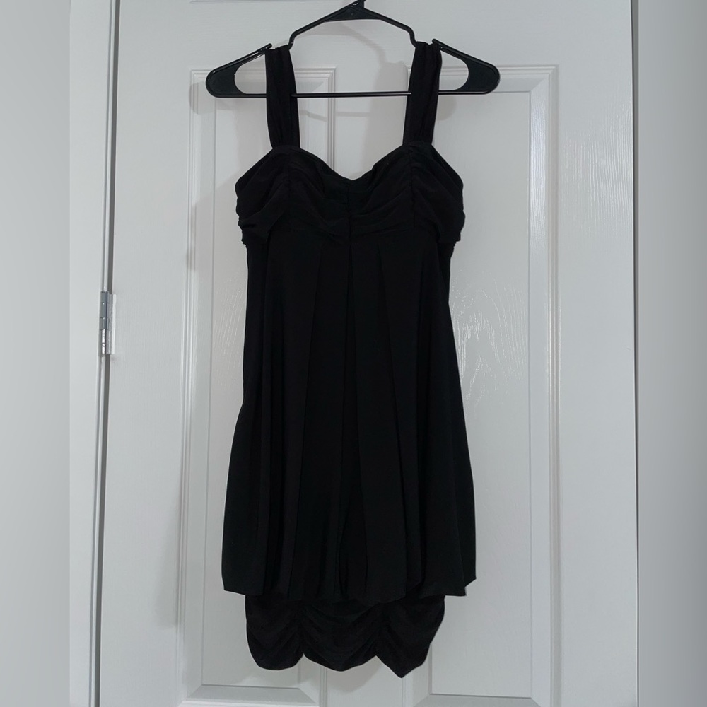 Vintage Y2K Bubble dress that tightens at bottom